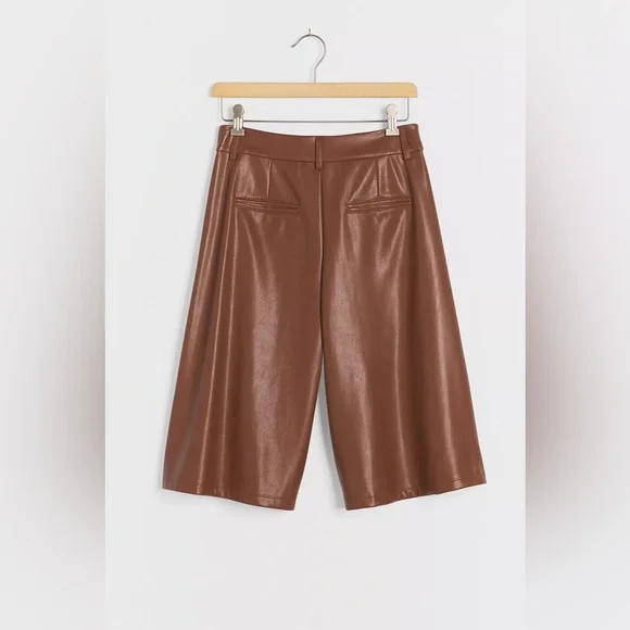 High-Waist Faux Leather Bermuda Shorts in Brown - Picture 5 of 11